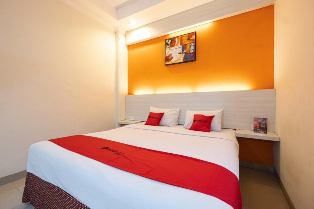 Reddoorz Plus @ Hotel Alden Makassar Dış mekan fotoğraf